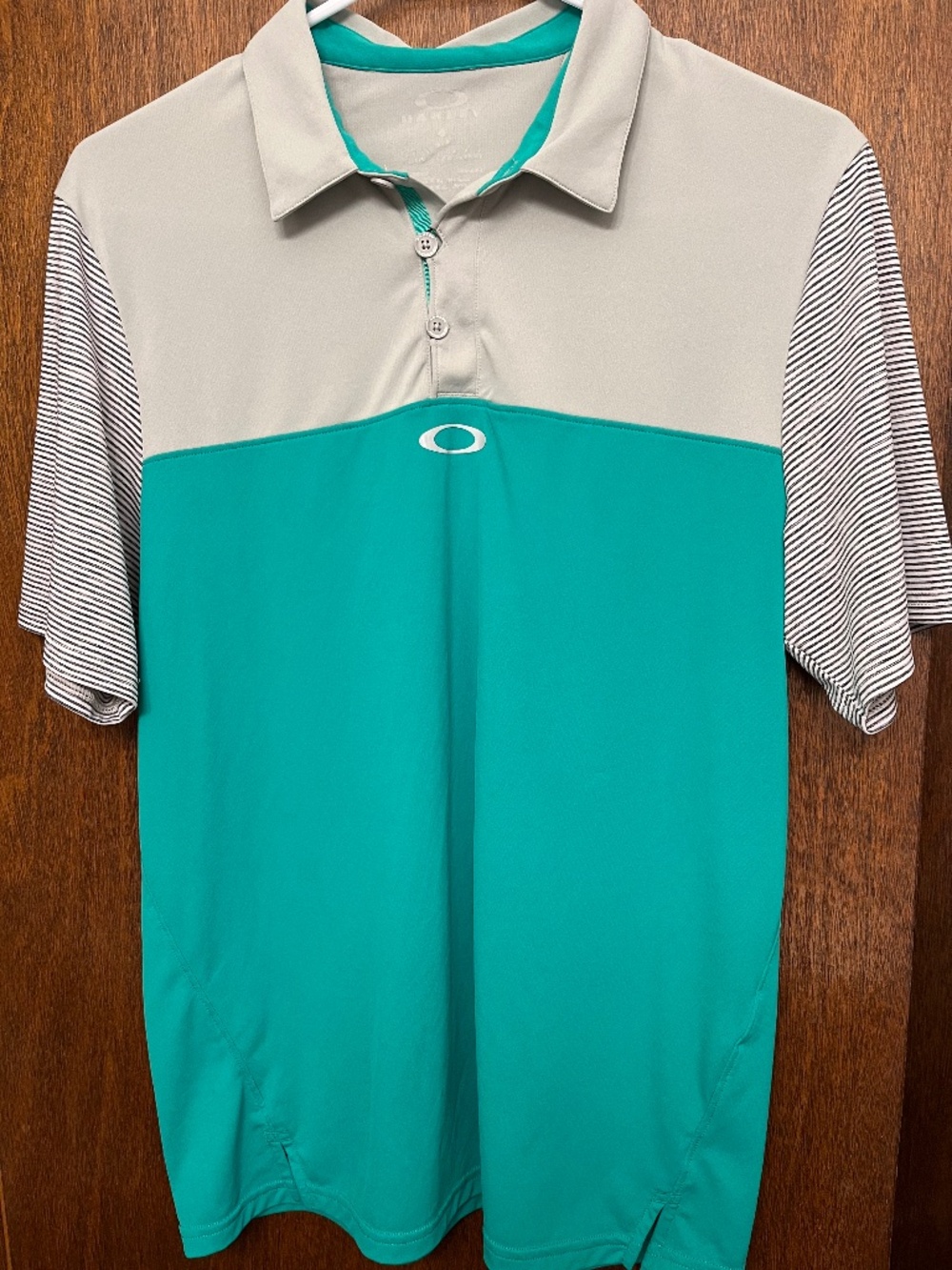 Oakley Mens Polo Shirt Short Sleeve Green Colorblock Golf Performance Size S